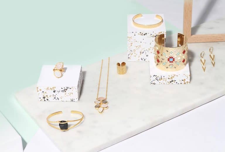 Emma & Chloé organise une vente exceptionnelle à Paris